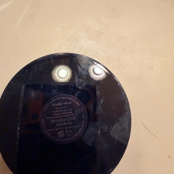 Estee Lauder Setting Powder - Translucent medium - Picture 3 of 3